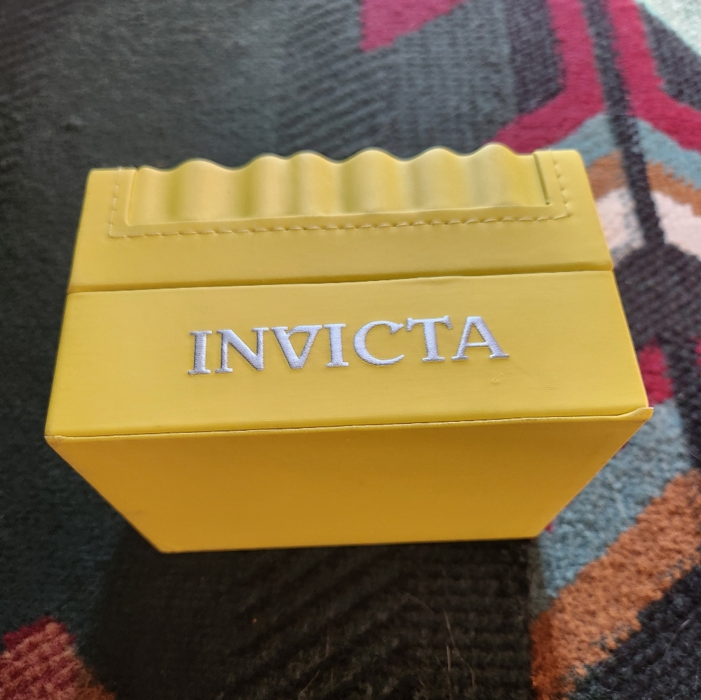 Invicta Unisex Watch - Picture 5 of 11
